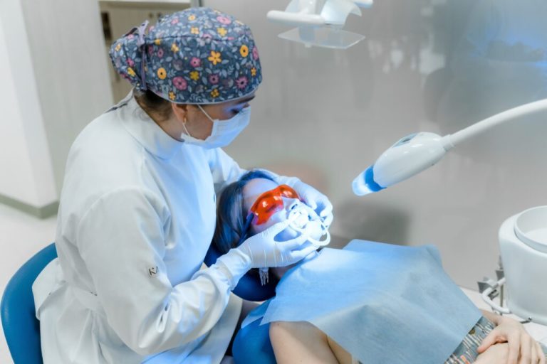 Mitos y Realidades sobre el Blanqueamiento Dental